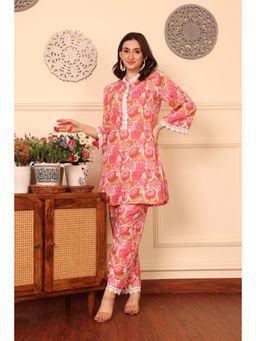 SAYARISH - Pink Kuhus Co-Ord (Set of 2)