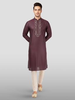 Vastramay - Silk Blend Embroidered Kurta with Pyjama for Men