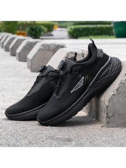 Red Tape - Men Textured Black Walking Shoes