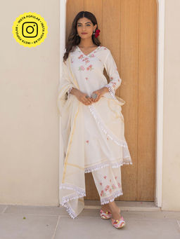 Bud & Tulip - Aadi Off White Kurta 1Pant Dupatta (Set of 3)