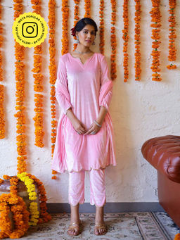 Bud & Tulip - Pink Makhmal Scalloped Pink Kurta 1Pant Dupatta (Set of 3)