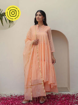 Bud & Tulip - Peach Mayera Kurta with Pant and Dupatta (Set of 3)