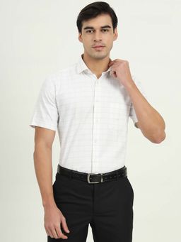 Greenfibre - Men White Checks Casual Shirt