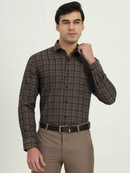 Greenfibre - Men Brown Checks Formal Shirt