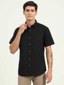 Greenfibre - Men Black Solid Casual Shirt