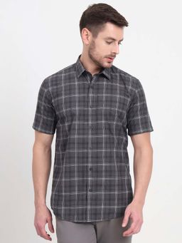 JadeBlue - Men Green Checks Casual Shirt