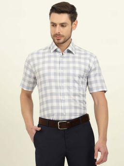 JadeBlue - Men Grey Checks Formal Shirt
