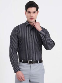 JadeBlue - Men Black Stripes Formal Shirt