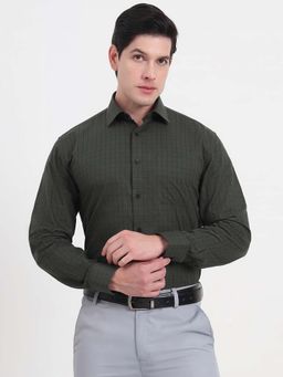 JadeBlue - Men Green Checks Formal Shirt