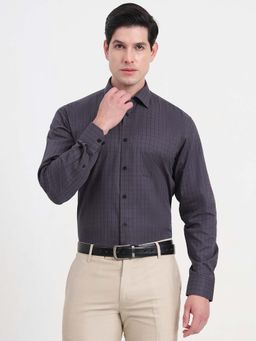 JadeBlue - Men Charcoal Solid Formal Shirt