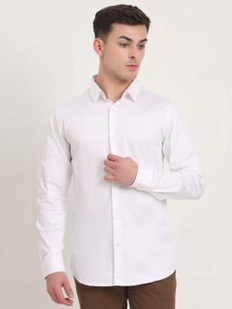 JadeBlue - Men White Solid Casual Shirt