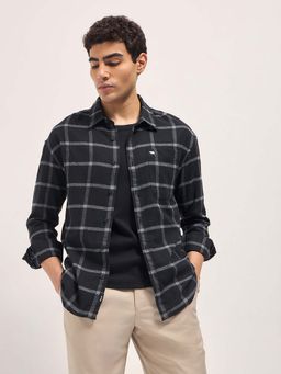 The Bear House - Men Black Checks Casual Shirt