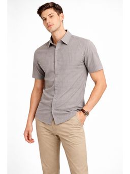 Parcel Yard - Grey Men Regular Fit Classic Casual Half Sleeve Shirt