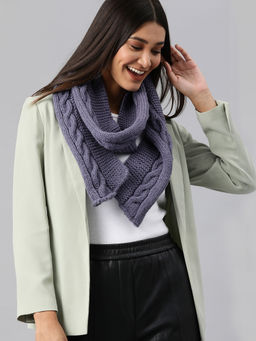 Magic Needles - Scarf with Cable Design