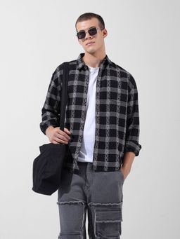 The Indian Garage Co - Men Black Relaxed Fit Checked Cutaway Collar Neck Casual Shirt