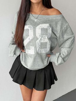 Outzidr - Grey Off Shoulder Graphic Printed Sweatshirt