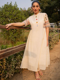 Sindh Fashion - Beige Semi Cotton Thread Work Kurta with Pant (Set of 2)