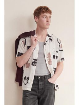 Snitch - Off White Abstract Half Sleeves Boxy Shirt for Men