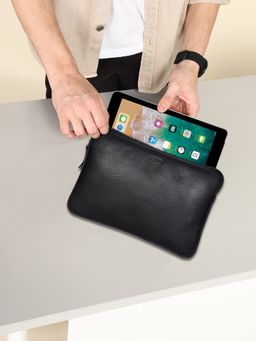 Sassora - Premium Leather Slim iPad Sleeve (M)