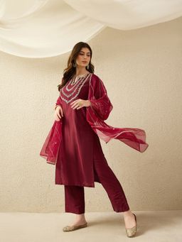 Gahan - Womens Embroidered Maroon Kurta with Pant & Dupatta
