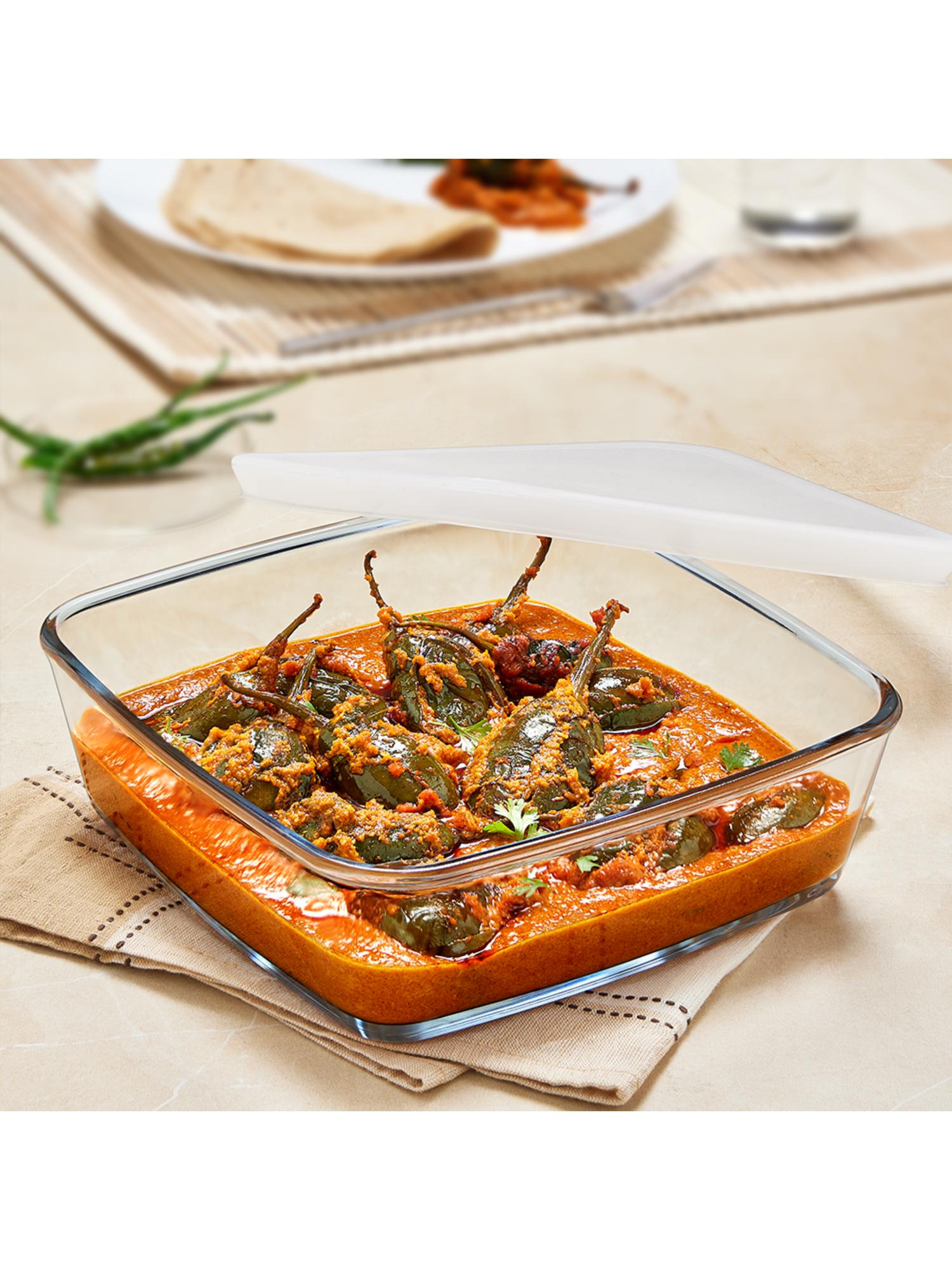 Borosil 1.6L Square Borosilicate Glass Baking Dish with White Lid, Oven & Microwave Safe
