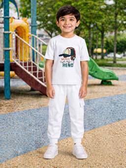 Palgrave - Cotton Cap And Headphones Graphic T-Shirt And Jogger -White