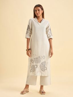 VISMAY - Lyocell Embroidery Ivory Kurta