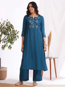 Kami Kubi - Pocketed A-Line Art Silk Fabric Blue Kurta