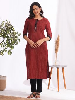 Kami Kubi - Straight Fit Jacquard Fabric Dobby Maroon Kurta