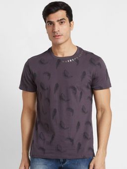 Globus - Men Dark Purple Printed Round Neck Cotton Regular Fit Casual T-Shirt