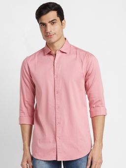 Globus - Men Salmon Solid Cotton Regular Fit Casual Shirt