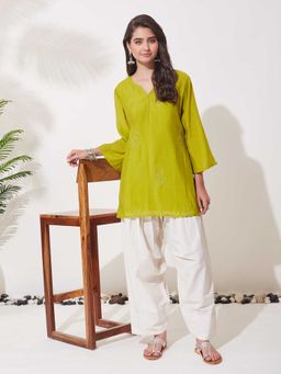 MOKOSH - Women Green Cotton Embroidered Kurta with Salwar