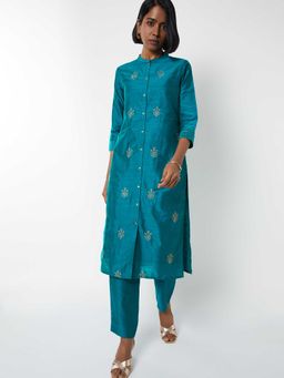 max - Women Blue Embroidered Polyester Blend Straight Kurta and Pant