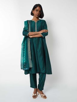 max - Women Polyester Blend Teal Solid Kurta with Pant and Dupatta