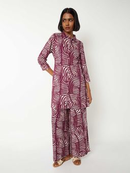 max - Women Pink Geometric Printed Straight Kurta with Palazzo