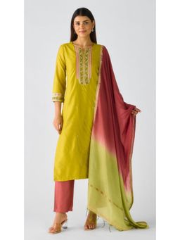 Basanti Kapde aur Koffee - Mustard Chanderi Embroidered Kurta With Pant And Dupatta