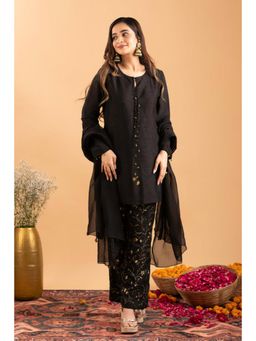 RIRASA - Hari Black Kurta With Pant And Dupatta