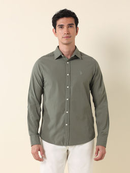 U.S. POLO ASSN. - Men Solid Tailored Fit Green Shirt