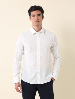 U.S. POLO ASSN. - Men Vertical Striped Tailored Fit White Shirt