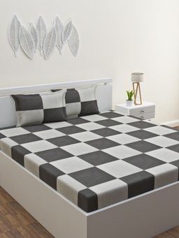 Happy Hues - Santorini Double Bed Sheet With 2 Cushion Covers 100% Polyster