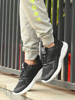 Off Limits - Hachiko Black Sneaker