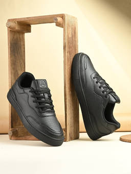 Off Limits - Bomba Black Sneaker