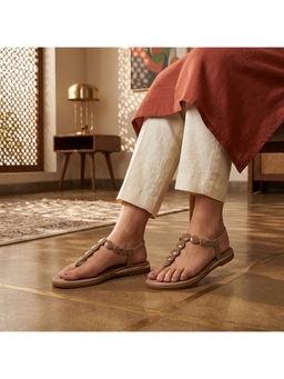 Global Step - Aurora Disc Strap Beige T-Strap Flats