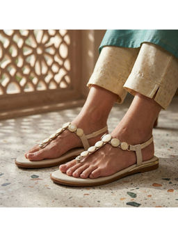 Global Step - Aurora Disc Strap Cream T-Strap Flats