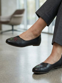 Global Step - Autumn Leaf Comfort Black Ballerinas