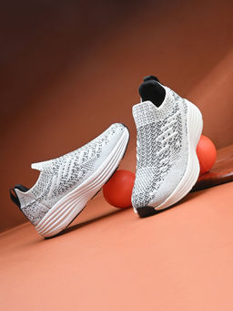 Off Limits - Royce Off White Sneakers