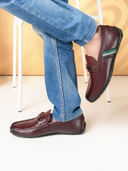 Burgundy color option, Currently selected