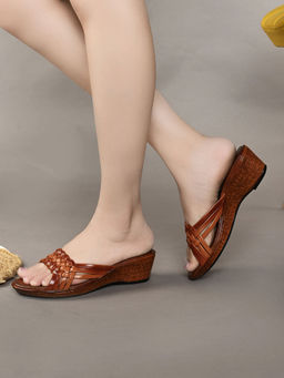 Pelle Albero - Women Tan Leather Slip-On Sandals