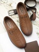 Tan color option, Currently selected