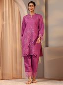 Pink color option, Currently selected